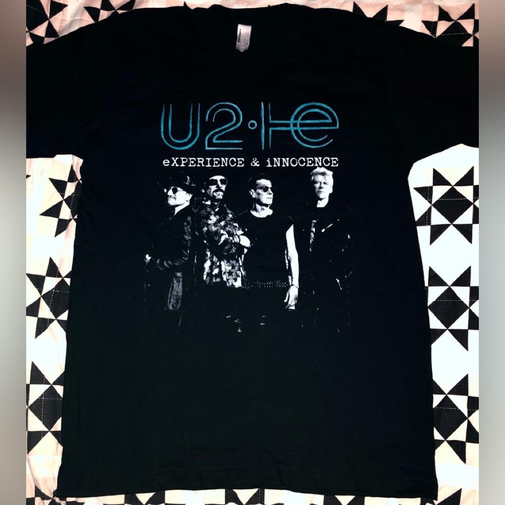 U2 Innocence + Experience Tour 2018 Tshirt Mens Sz Medium RARE NEW